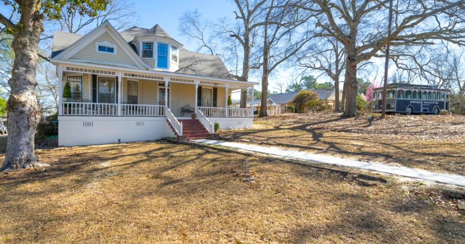 Hidden Heritage: Exploring Warm Springs, Georgia’s Historic Heart on Spring Street